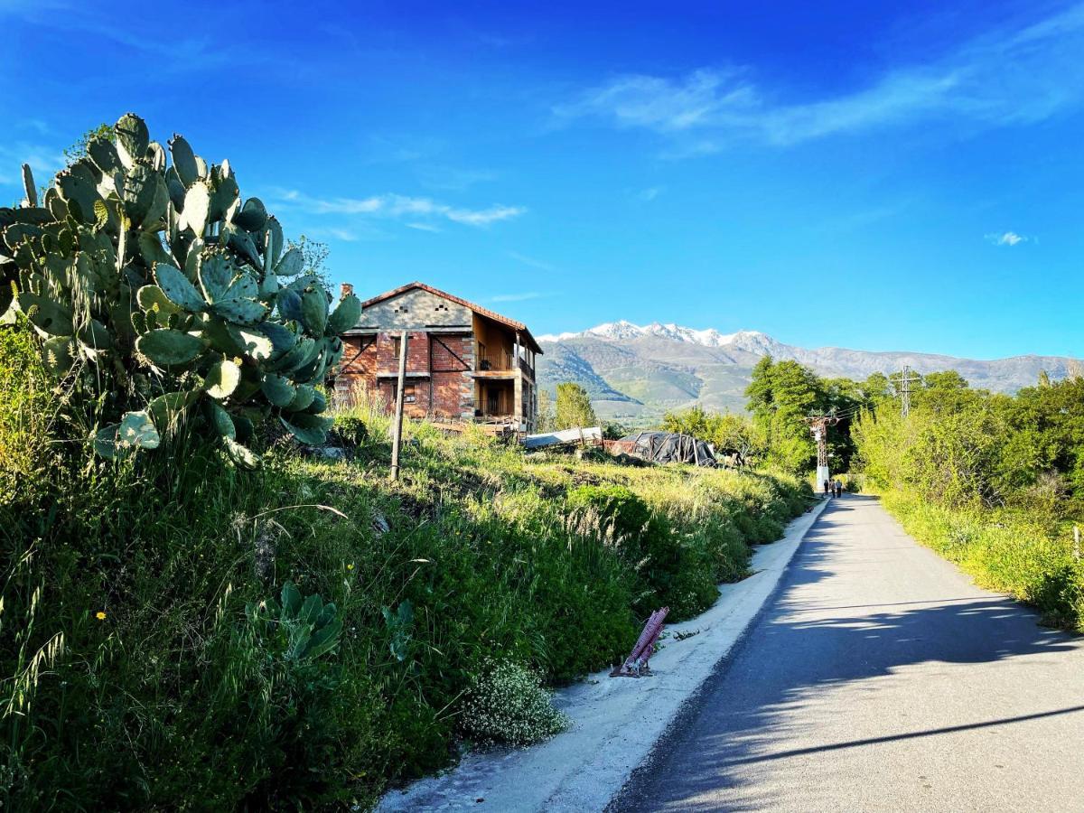 Apartamento “El Cauce” En Sierra De Gredos - La Vera - Wifi マドリガル・デ・ラ・ベラ エクステリア 写真